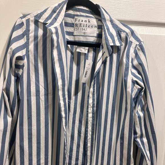 NWT Frank & Eileen blue and white button up - Picture 5 of 7